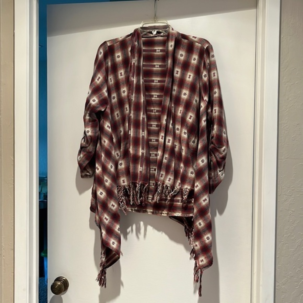 En Creme Maroon Plaid Fringe Open Cardigan
